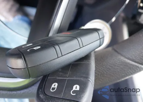 2025 Jeep Compass Sport 4X4 from USA, damaged, VIN 3C4NJDAN2ST540279